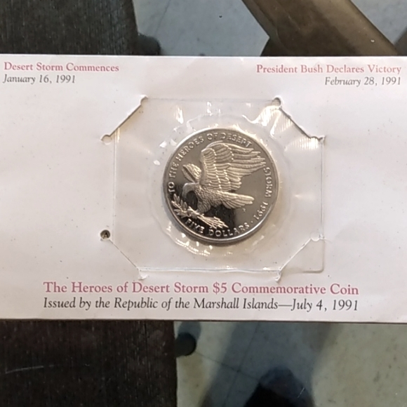 1991 Marshall Islands Heroes of Desert Storm $5 Commemorative Coin - Picture 5 of 5